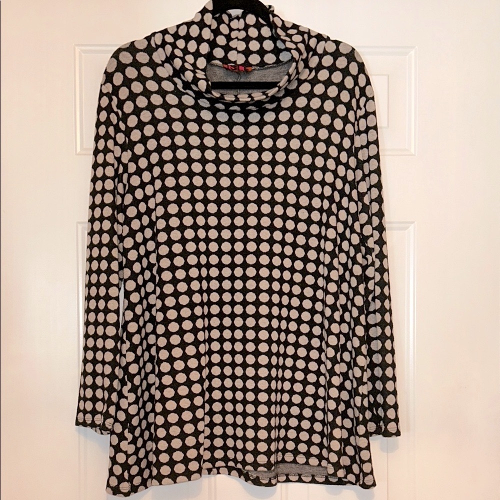 Isle by Melis Kozan Polka Dot Funnel Tunic Top S Cowl Neck A-Line Quiet Luxury